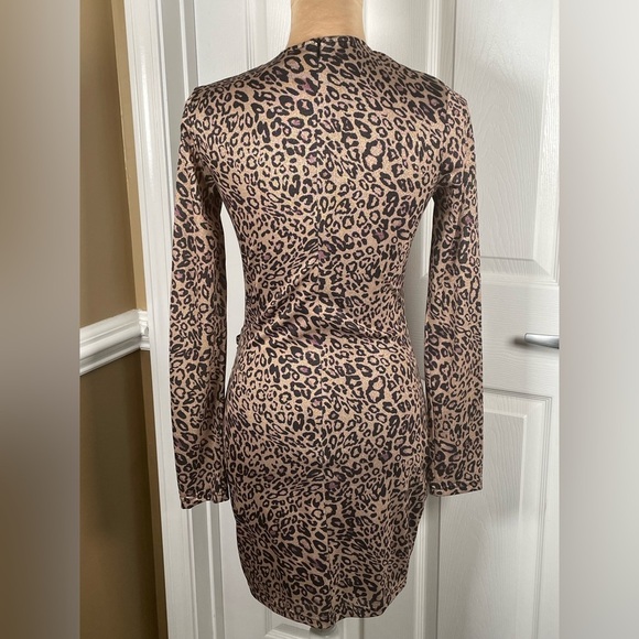 Superdown Laurie Leopard Metallic Wrap Mini Dress Size Medium - Picture 11 of 11